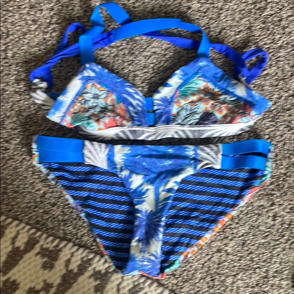 Blue Floral Swim Set